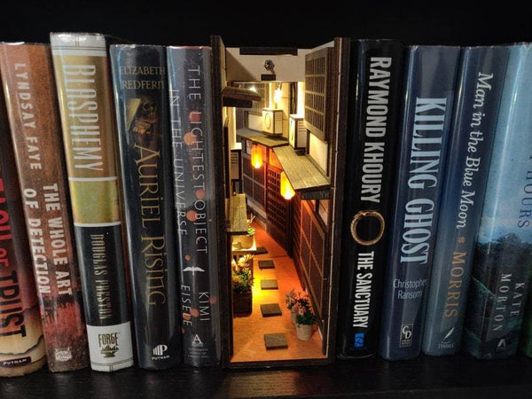 Japan Old Town AlleyWorld Bookshelf Insert Box