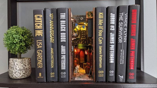 Medieval AlleyWorld Bookshelf Insert Box