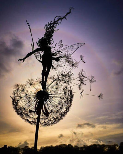 Perfect Wonderland Garden Decoration -The naughty Spirits Are Dancing