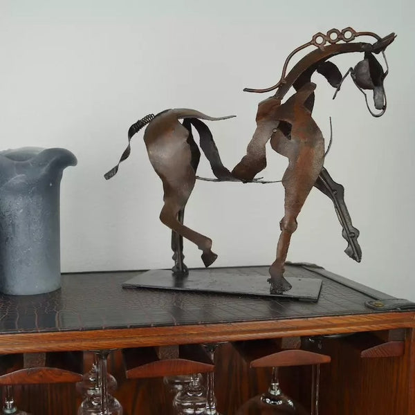 Horse sculpture Adonis